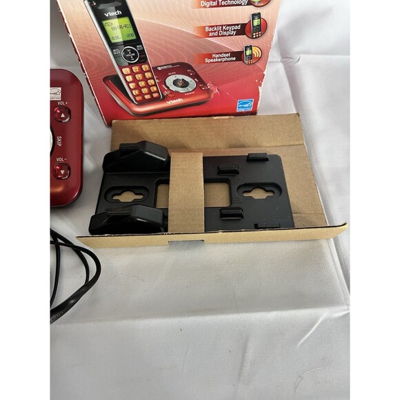 VTech CS6529-26 DECT 6.0 Phone Answering System with Caller ID/Call Red - Picture 3 of 9